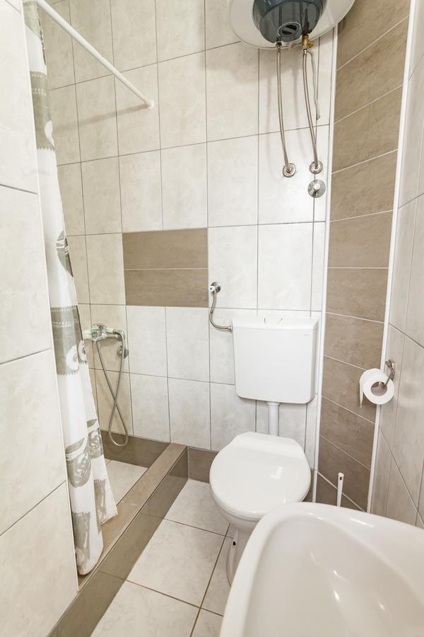 Vongola Apartment Utjeha Luaran gambar