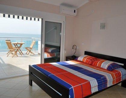 Vongola Apartment Utjeha Luaran gambar